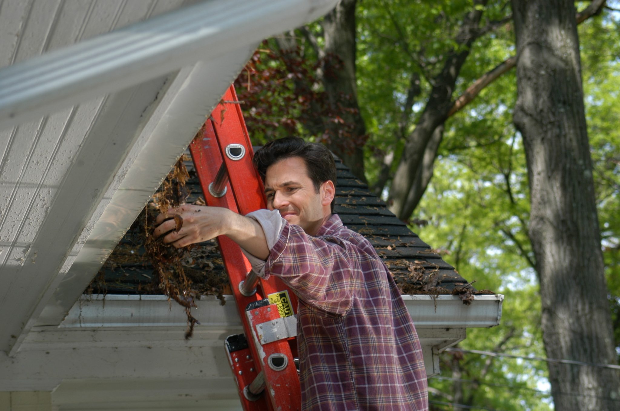 Umbrella Property Services - Why You Should Clean the Gutters