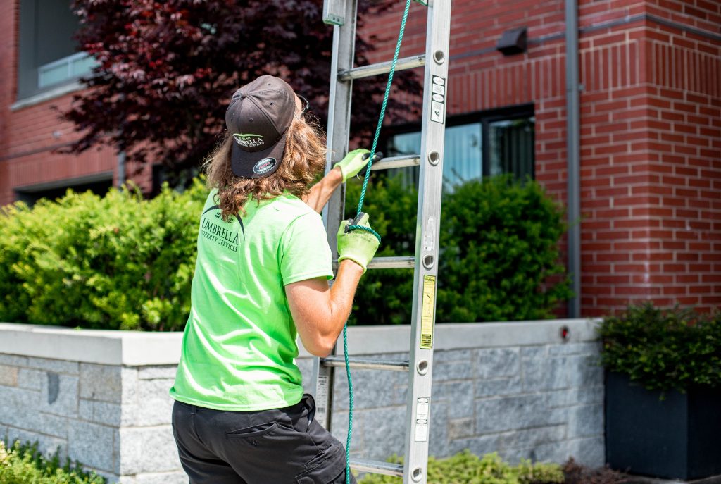 Professional Gutter Cleaning Services in Vancouver